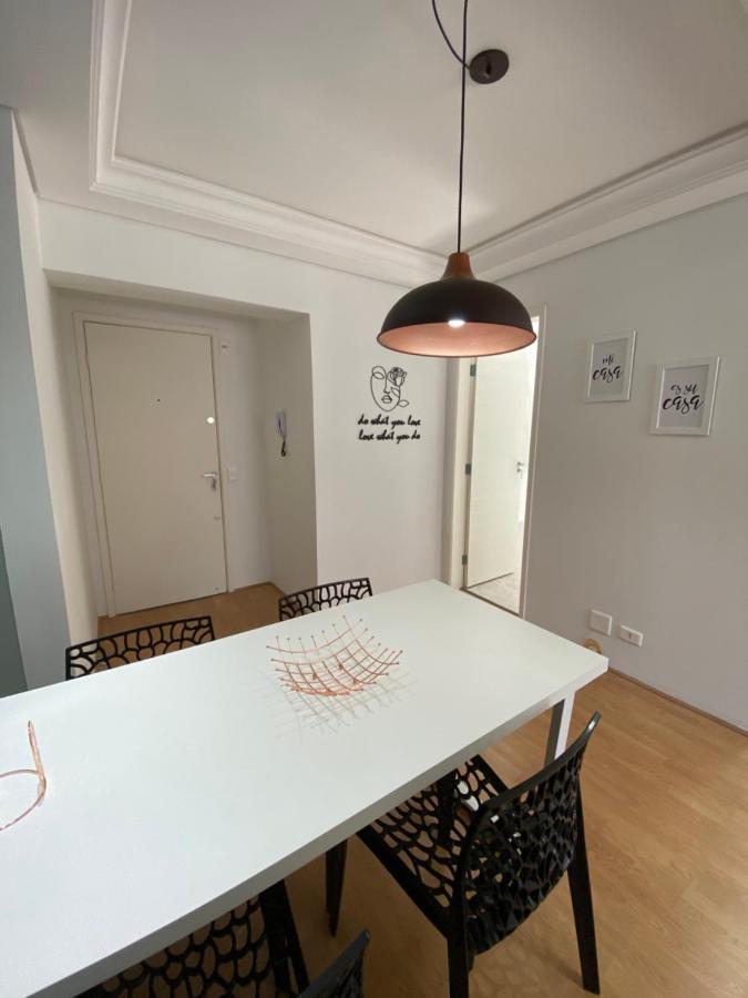 101- Lindo Apartamento Amplo E Decorado, 2 Quartos, Sala, Cozinha Completa, Mobiliario Moderno, Lavanderia , Excelente Localizacao No Bairro Bigorrilho Куритиба Экстерьер фото