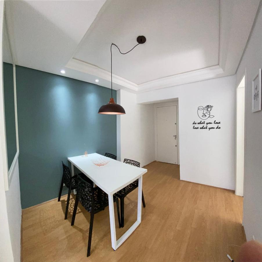 101- Lindo Apartamento Amplo E Decorado, 2 Quartos, Sala, Cozinha Completa, Mobiliario Moderno, Lavanderia , Excelente Localizacao No Bairro Bigorrilho Куритиба Экстерьер фото